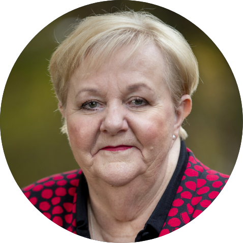 Christine Baxter