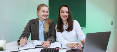AAT vs Accounting Degree: Which Route into Accounting is Best for You?