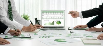 How to Become a Financial Analyst (UK-Focused Guide for 2026)